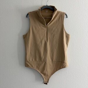 Express Women’s Zip Up Tan Sleeveless Body Contour Bodysuit Size XL NWT